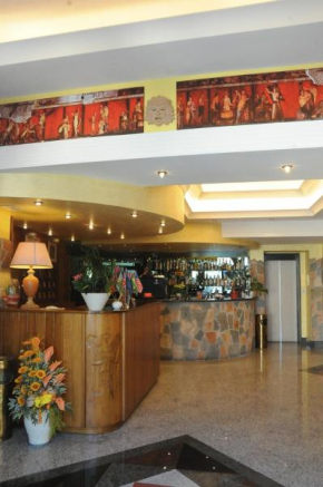 Отель Hotel Grillo Verde  Торре-Аннунциата